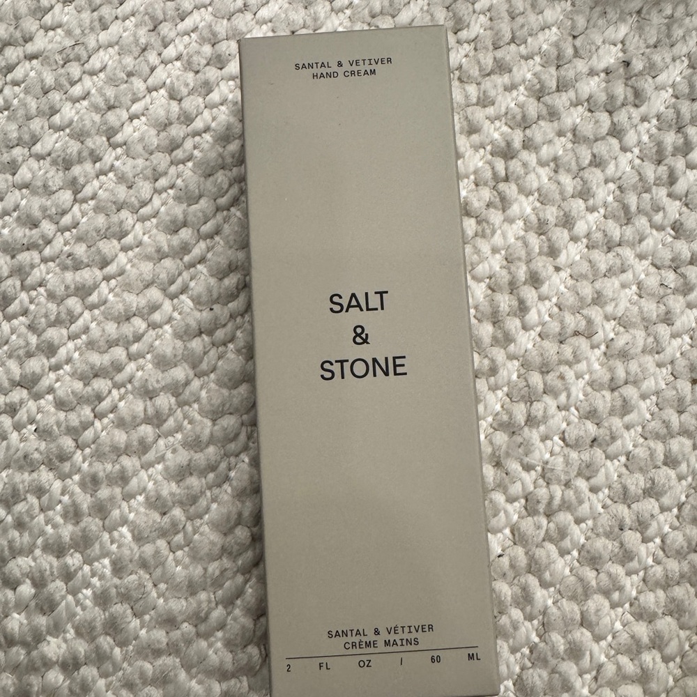 Salt & Stone Santal & Vetiver Hand Cream - Cream - Picture 9 of 11